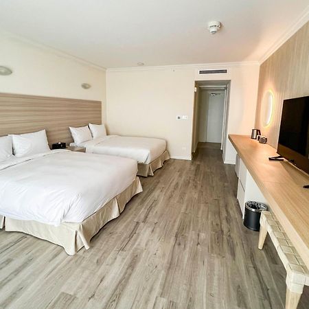 Finest Guam Golf And Resort Yigo Екстер'єр фото
