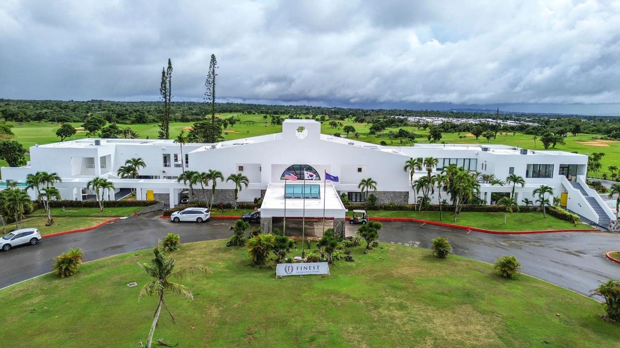 Finest Guam Golf And Resort Yigo Екстер'єр фото